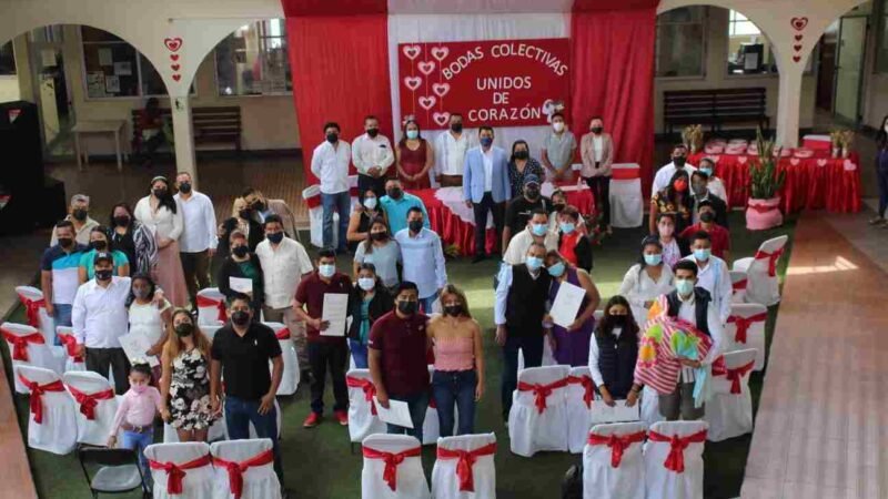 SELLAN SU AMOR 20 PAREJAS EN BODAS COLECTIVAS EN ATOYAC