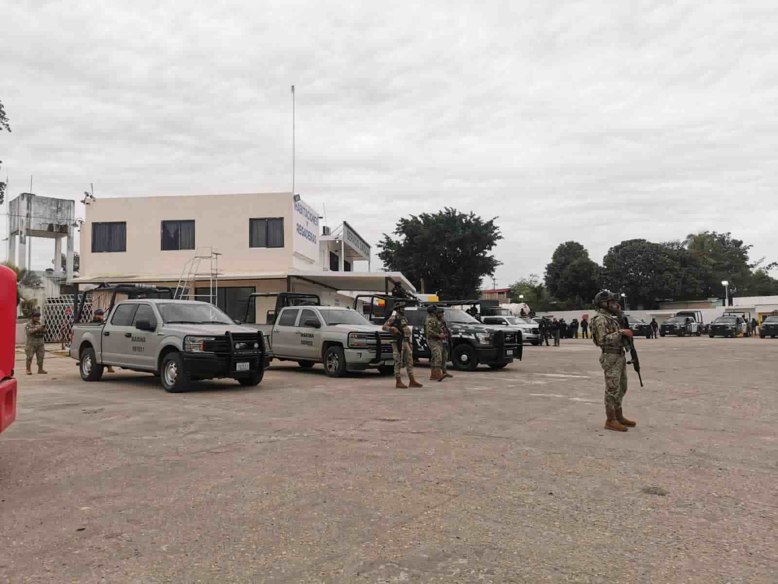 DESARMAN A POLICÍA DE SAN JUAN EVANGELISTA