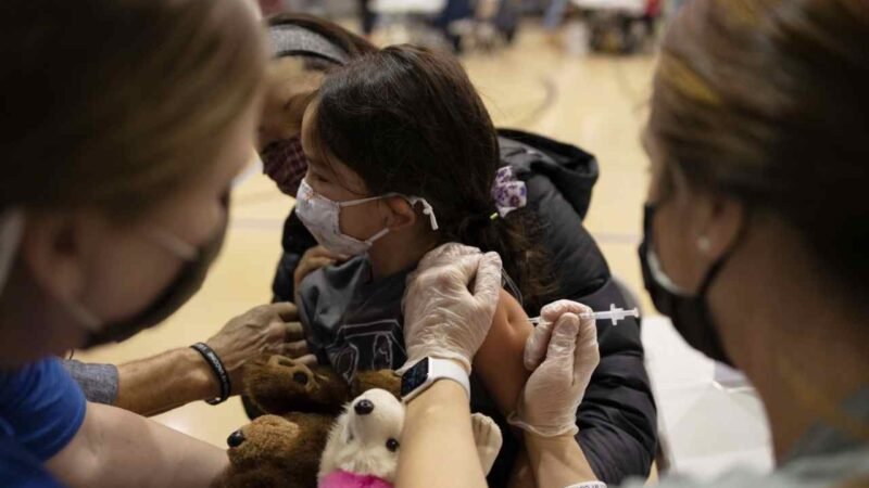 REINO UNIDO OFRECERÁ LA VACUNA ANTICOVID A NIÑOS DE ENTRE 5 Y 11 AÑOS