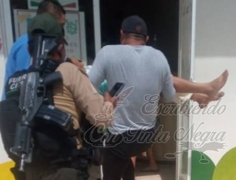 BALEAN A MUJER