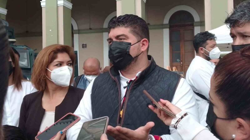 PERSISTE SAQUEO DE ESCUELAS