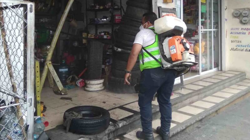 REFUERZAN MEDIDAS CONTRA EL COVID-19 EN ATOYAC