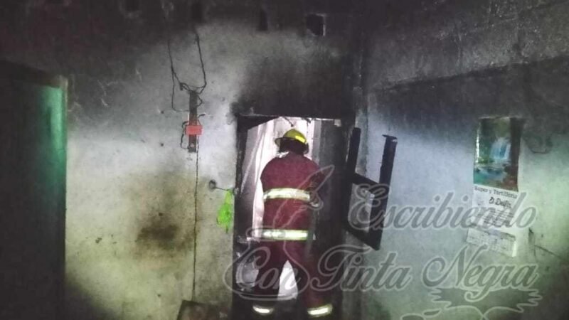 ARDE VIVIENDA EN TOMATLÁN