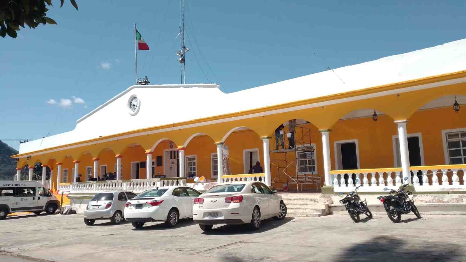 CAMBIARÁN RED DE ALUMBRADO PÚBLICO EN ALPATLÁHUAC
