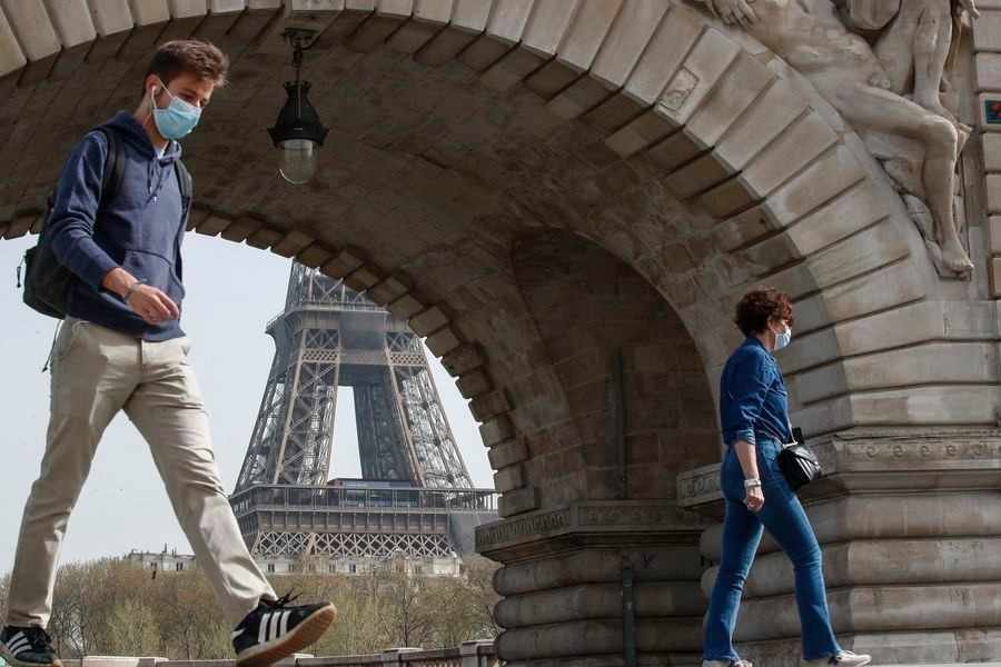 FRANCIA ANUNCIA EL FIN DEL CERTIFICADO DE VACUNACIÓN Y DEL USO OBLIGATORIO DE MASCARILLAS EN INTERIORES