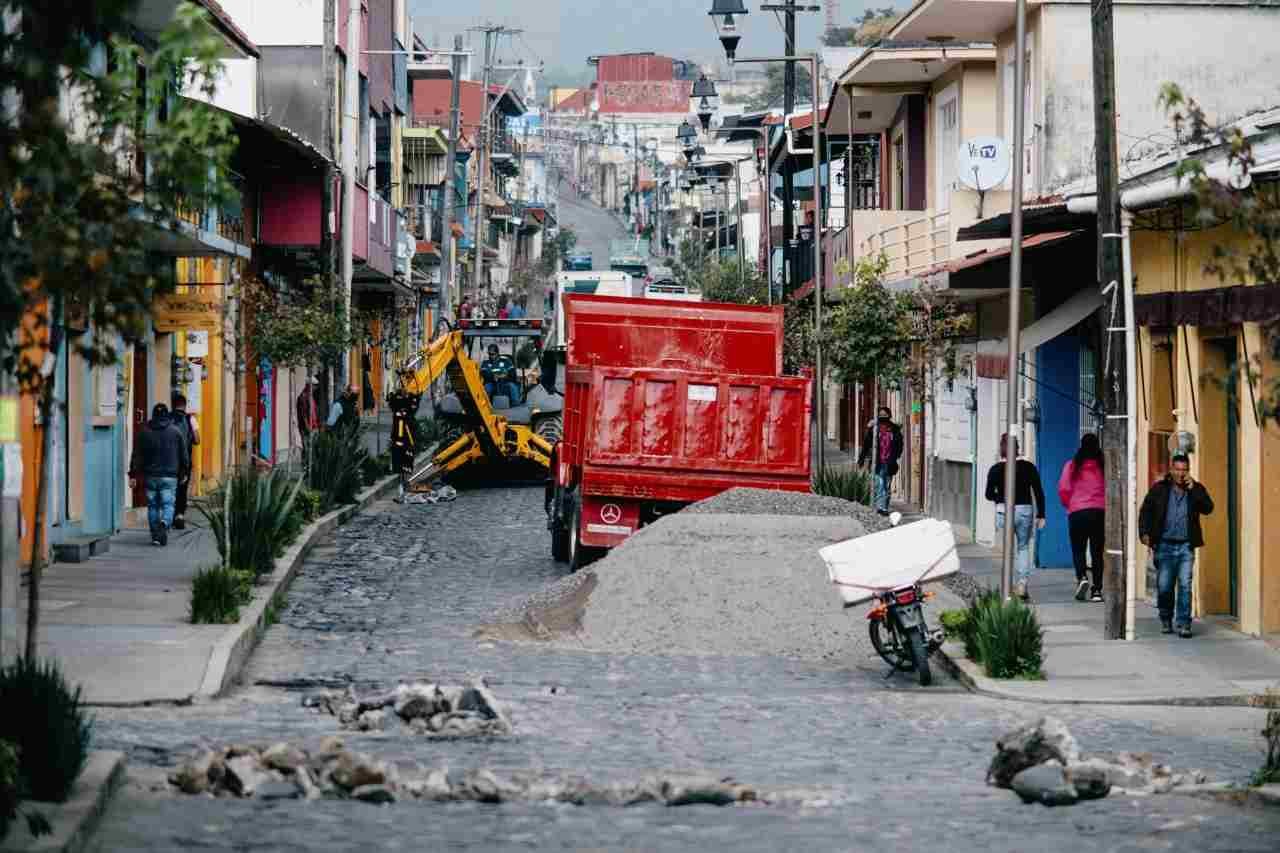 INICIAN REPARACIÓN DE LA AVENIDA NICOLÁS BRAVO