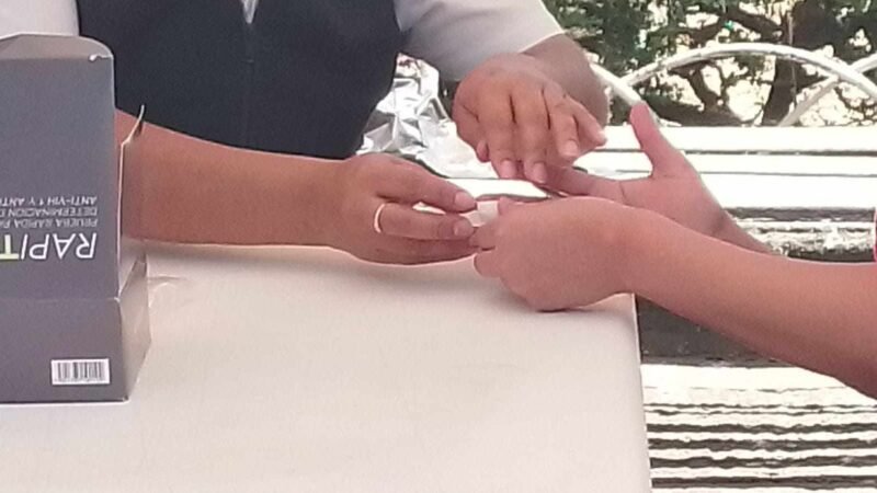 APLICAN PRUEBAS DE VIH EN HUATUSCO