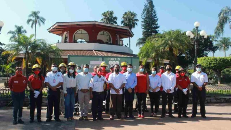 AUTORIDADES MUNICIPALES RECONOCEN LA LABOR DEL CUERPOS DE BOMBEROS FORTÍN A.C.