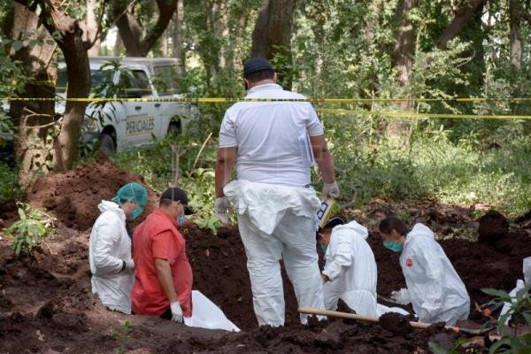 ENCUENTRAN RESTOS DE 26 VÍCTIMAS EN FOSAS CLANDESTINAS
