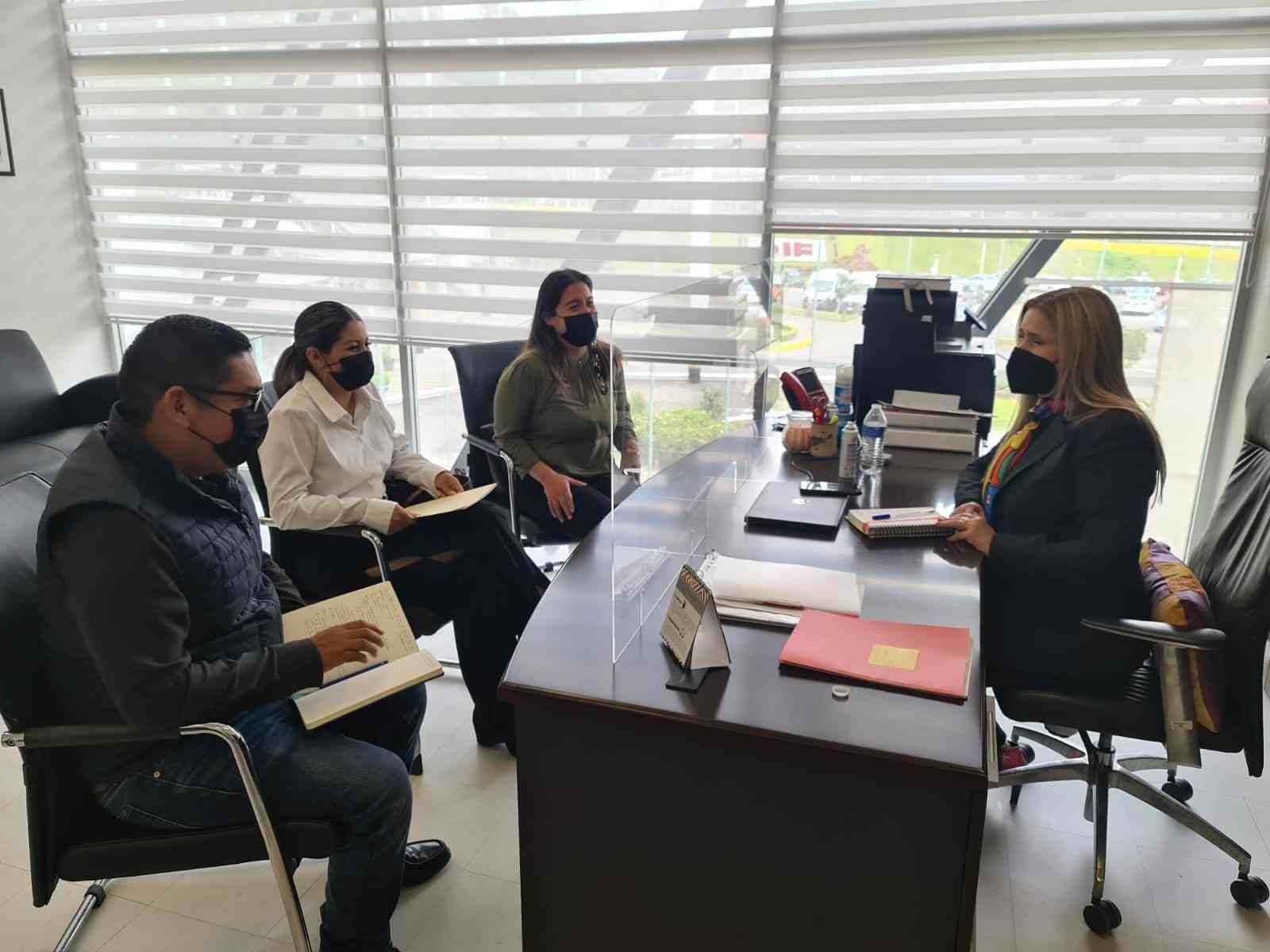 GESTIONAN PROGRAMAS Y PROYECTOS ANTE DIF ESTATAL