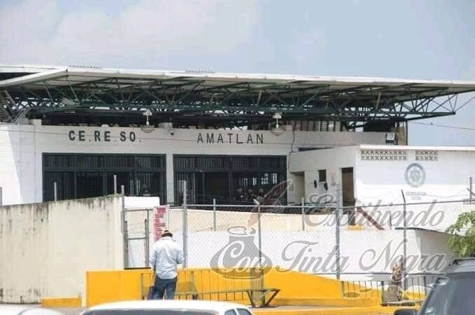 SE DESPLOMA INTERNO DE LA TOMA DE MÁS DE 10 METROS