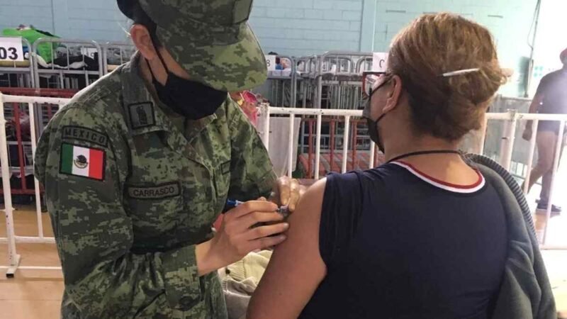 VACUNAN A MIGRANTES EN CIUDAD JUÁREZ