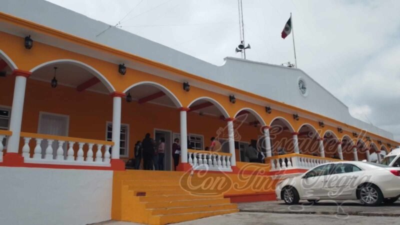 BUSCAN SOLUCIÓN A PROBLEMA DEL AGUA EN ALPATLÁHUAC