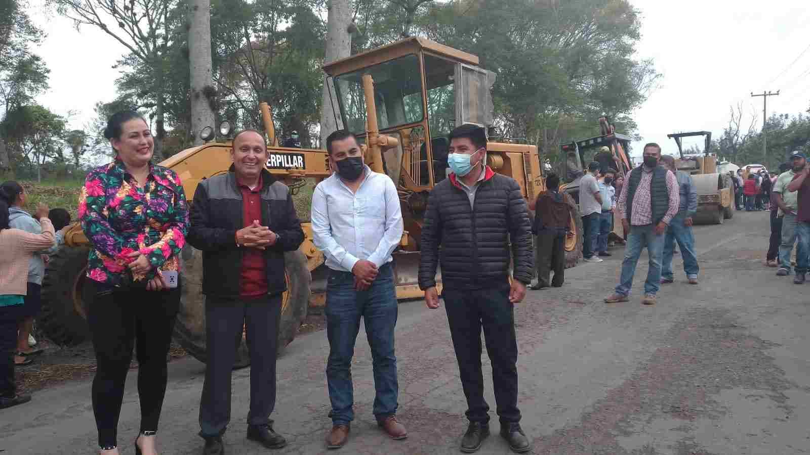 REHABILITARÁN CARRETERA HUATUSCO-TLAMATOCA