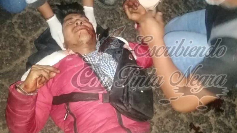 IMPACTA MOTOCICLISTA CON CAMIONETA