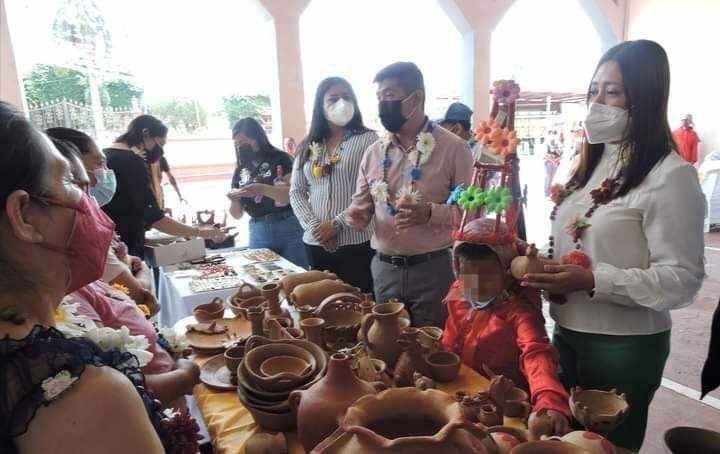 CELEBRAN EL DÍA DEL ARTESANO EN TENAMPA