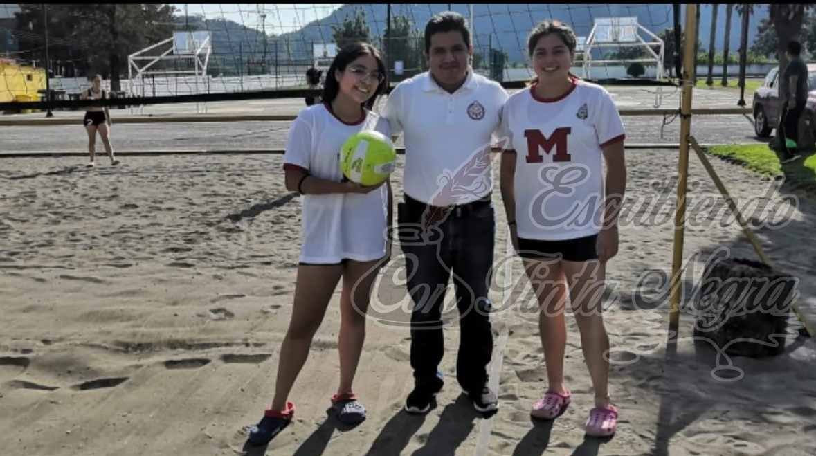 ESCUELA FRANCISCO J MUGICA, SEGUNDO LUGAR EN VOLEIBOL FEMENIL
