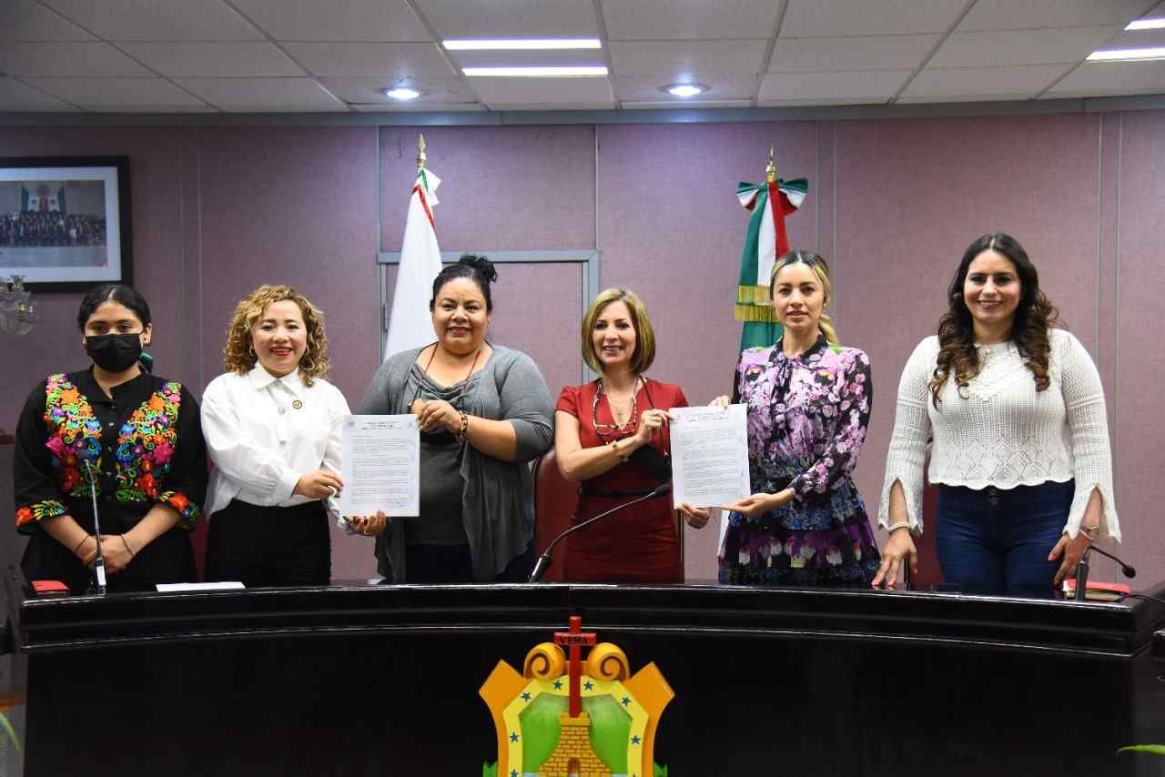 APRUEBA COMISIÓN DICTAMEN PARA OTORGAR EL PREMIO ESTATAL DE LA MUJER 2022