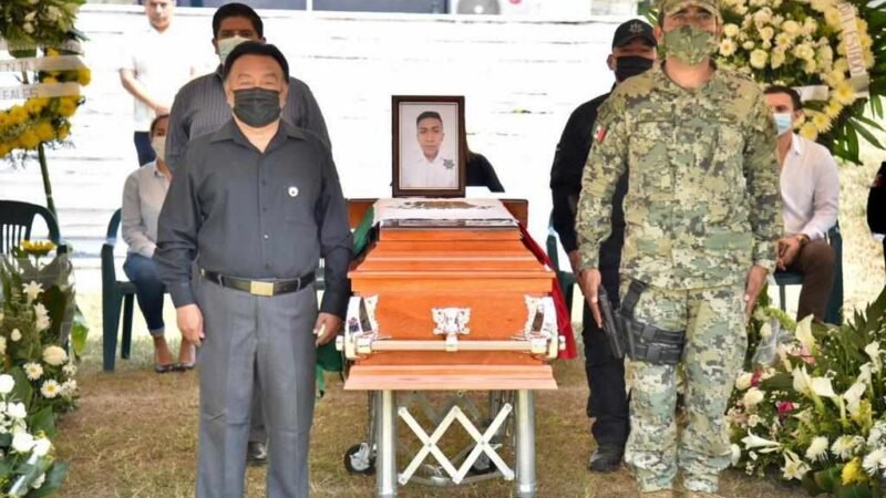 REALIZAN HOMENAJE A POLICÍA FALLECIDO EN ACCIDENTE