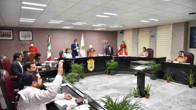 AUTORIZAN RENUNCIA DE ALCALDE DE TLALTETELA