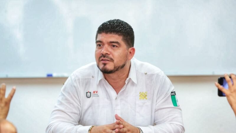 EN VERACRUZ SE REALIZAN MILES DE ACCIONES PARA TRANSFORMAR LA EDUCACIÓN: ZENYAZEN ESCOBAR