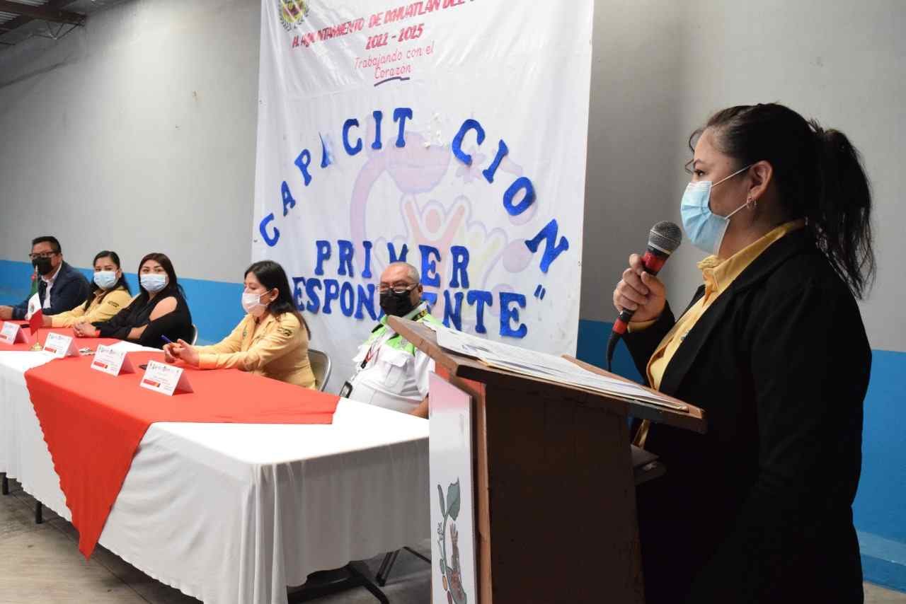 SE CAPACITAN CUERPOS DE EMERGENCIA DE IXHUATLÁN DEL CAFÉ