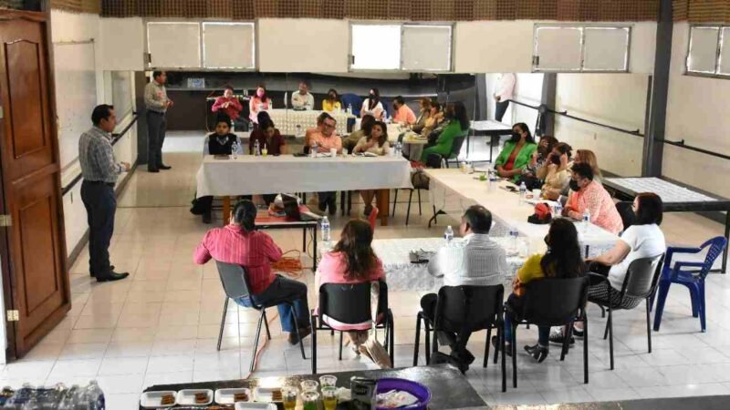 RESPALDA ALCALDE FORMACIÓN DEL CONSEJO MUNICIPAL DE PARTICIPACIÓN ESCOLAR