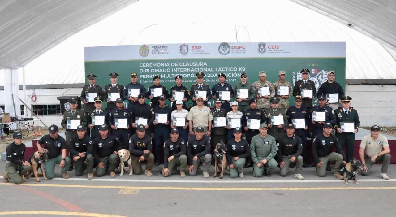 CONCLUYE DIPLOMADO DE K9
