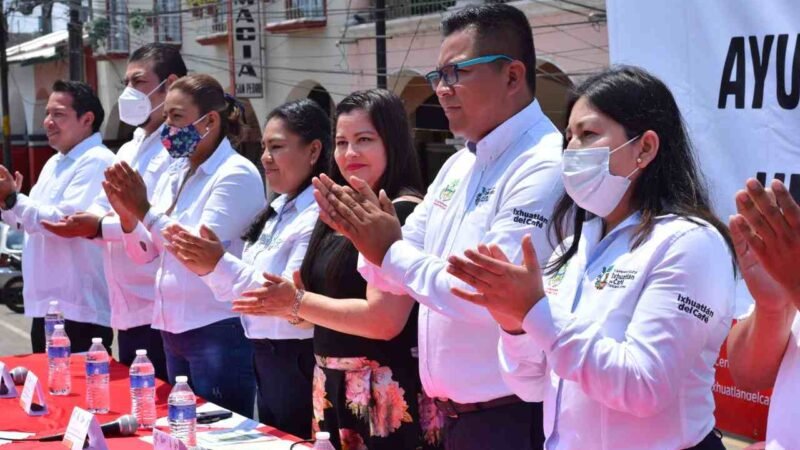 ALCALDESA DE IXHUATLÁN DEL CAFÉ FIRMA CONVENIO CON UNIVERSIDADES