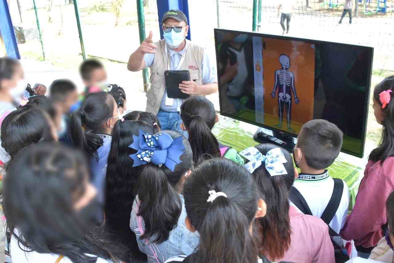 LLEGA A SAN RAFAEL CALERÍA MUSEO MÓVIL: “EL CAMINO DE LA CIENCIA”