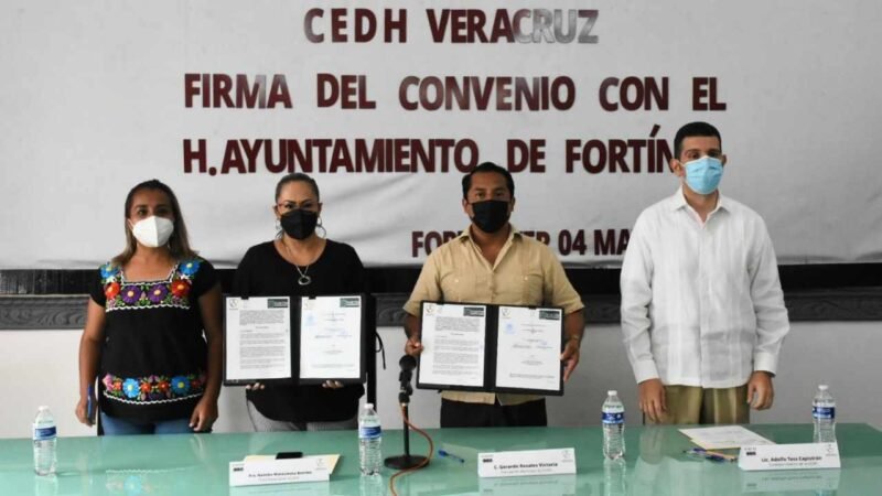 FIRMA CONVENIO AYUNTAMIENTO DE FORTÍN CON COMISIÓN DE DERECHOS HUMANOS