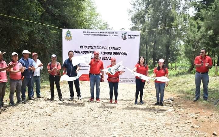 DA ALCALDESA DE IXHUATLÁN BANDERAZO EN ÁLVARO OBREGÓN
