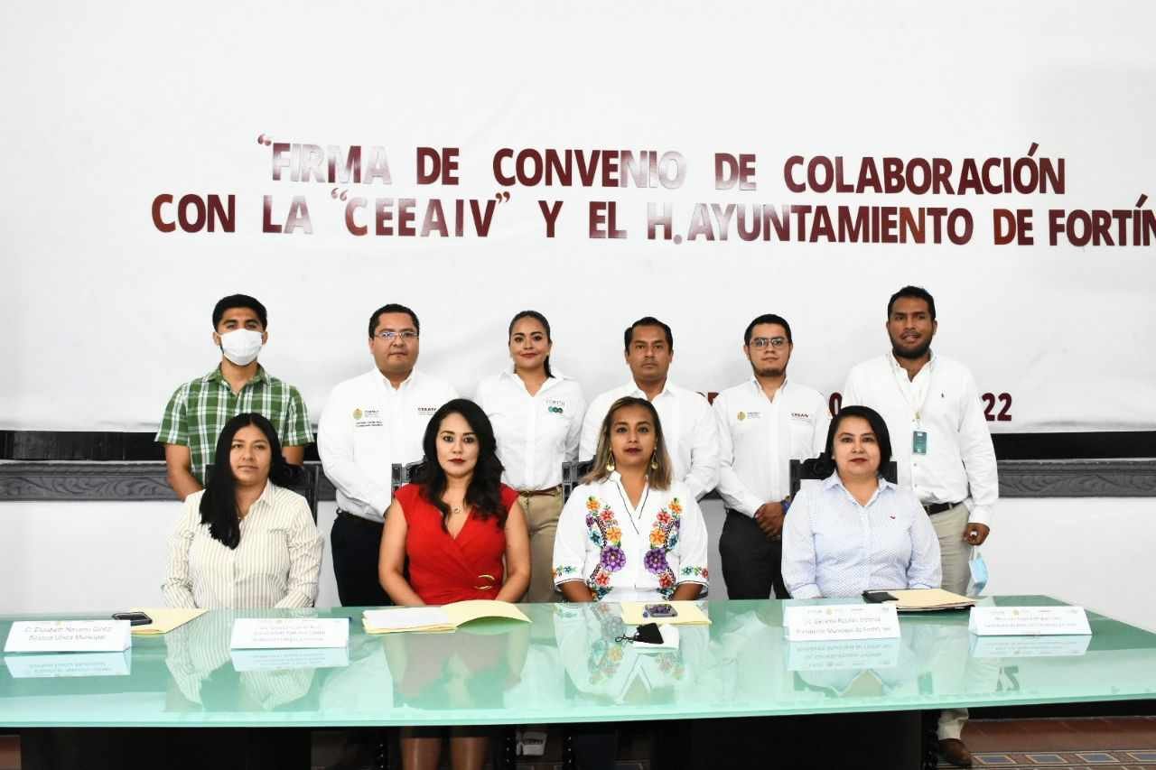 FIRMA CONVENIO AYUNTAMIENTO CON COMISIÓN EJECUTIVA ESTATAL DE ATENCIÓN INTEGRAL A VÍCTIMAS