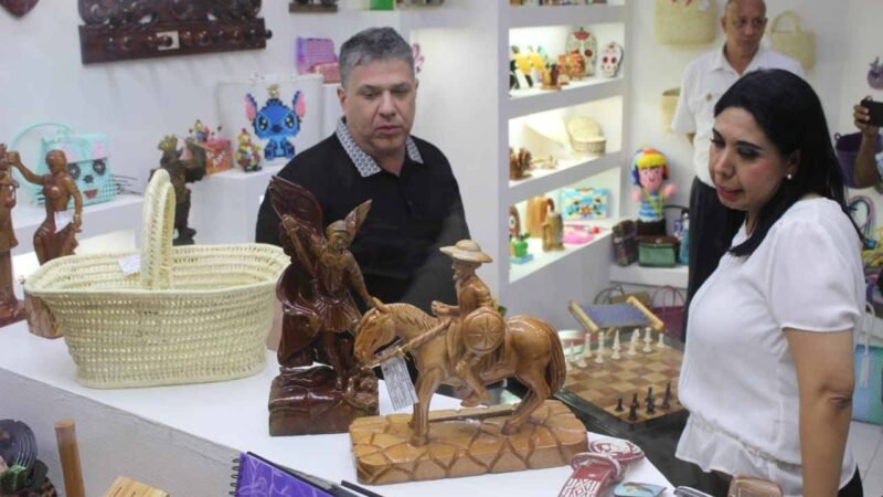 INAUGURA SSP TIENDA DE ARTESANÍAS PENITENCIARIAS EN XALAPA