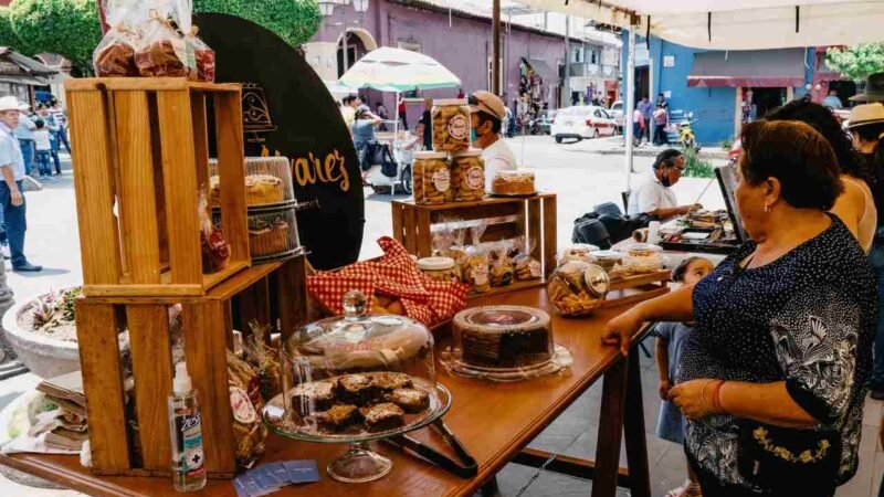 FERIA DE EMPRENDIMIENTO PARA EL REGALO DE MAMÁ