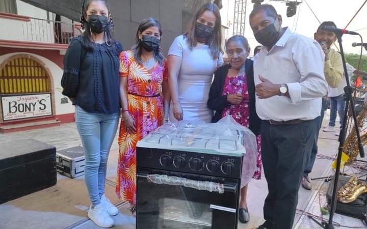 UN ÉXITO, FESTIVAL DE LAS MADRES EN TOMATLÁN