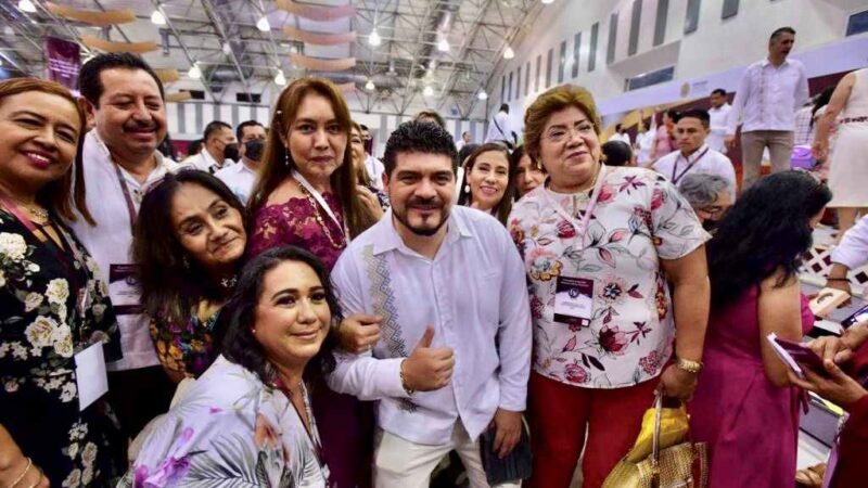 EL MAGISTERIO VERACRUZANO ES EL PILAR PRINCIPAL EN LA TRANSFORMACIÓN DE LA EDUCACIÓN: ZENYAZEN ESCOBAR