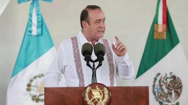 PRESIDENTE DE GUATEMALA, NO IRÁ A LA CUMBRE DE LAS AMÉRICAS