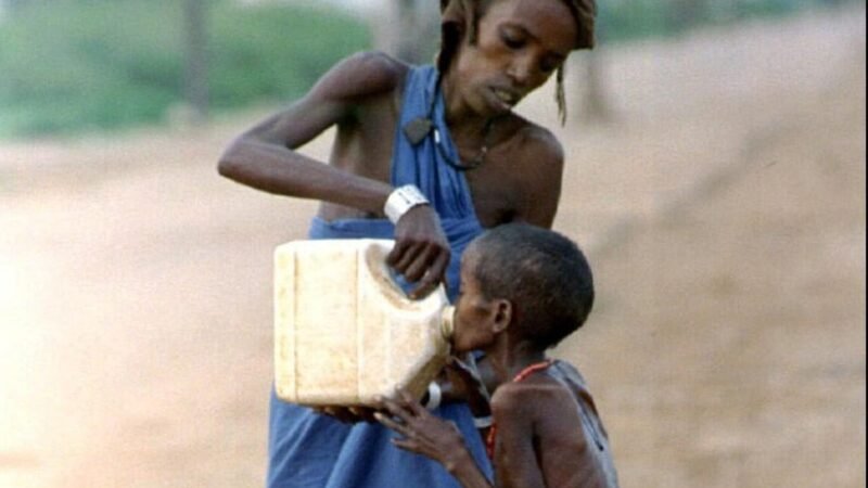 UNA PERSONA MUERE CADA 48 SEGUNDOS POR HAMBRE EN ÁFRICA