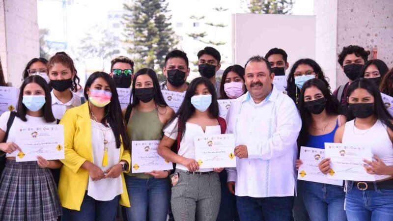 EN EL CONGRESO, SE CAPACITAN ESTUDIANTES EN MOVILIDAD URBANA