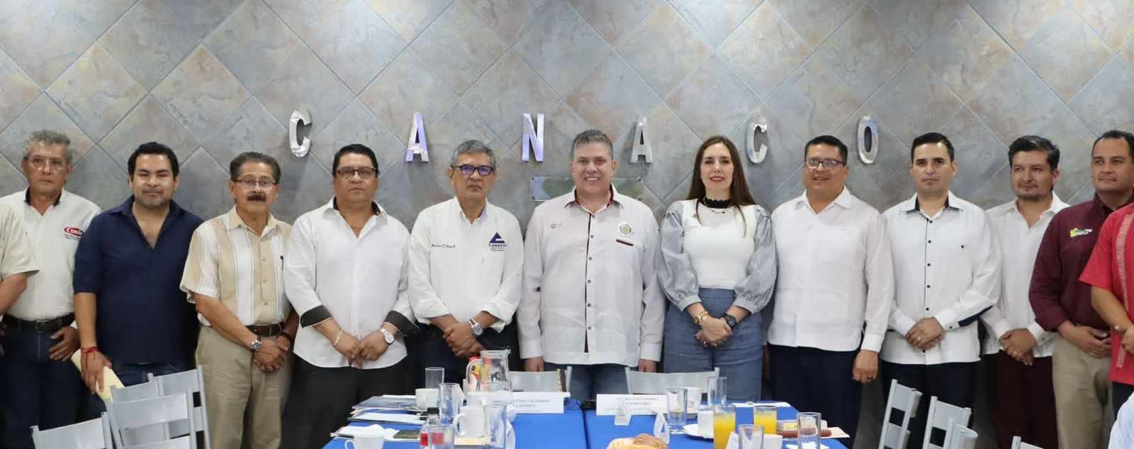 REALIZAN SSP Y EMPRESARIOS MESA DE SEGURIDAD EN POZA RICA
