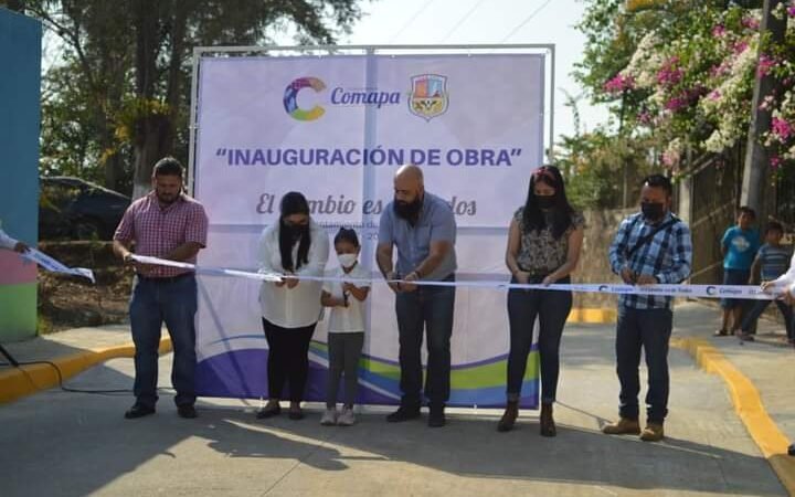 INAUGURA GABRIEL LAGUNES PAVIMENTACIÓN