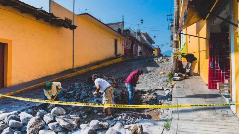 BACHEAN CALLE DOMÍNGUEZ LOYO