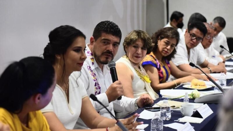 ZENYAZEN Y DELFINA, UNIDOS A FAVOR DE LA EDUCACIÓN