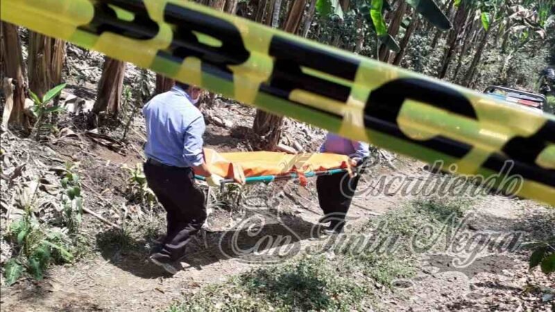 ENCUENTRAN CADÁVER EN TOMATLÁN