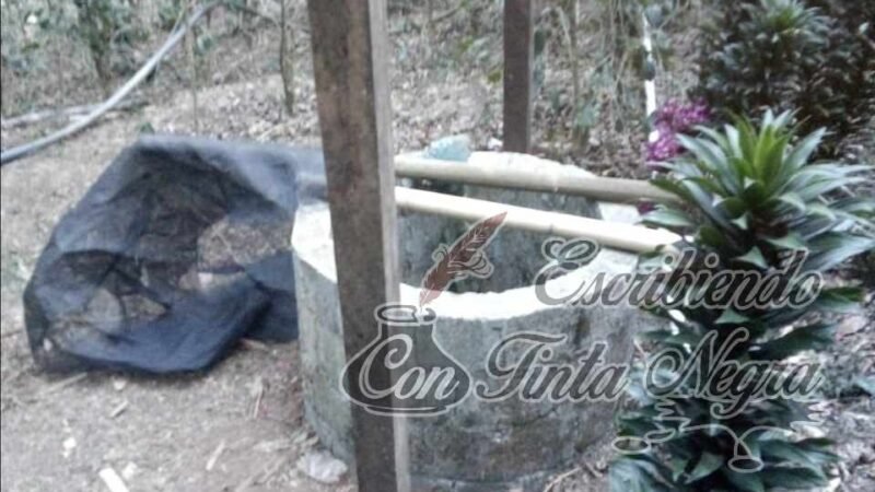 CAEN TRES HOMBRES A POZO