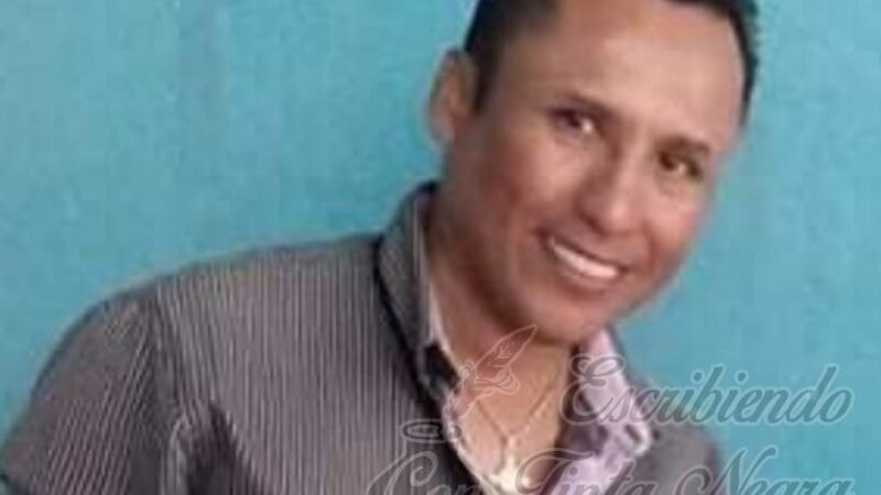 CESAN A COMANDANTE DE ATOYAC