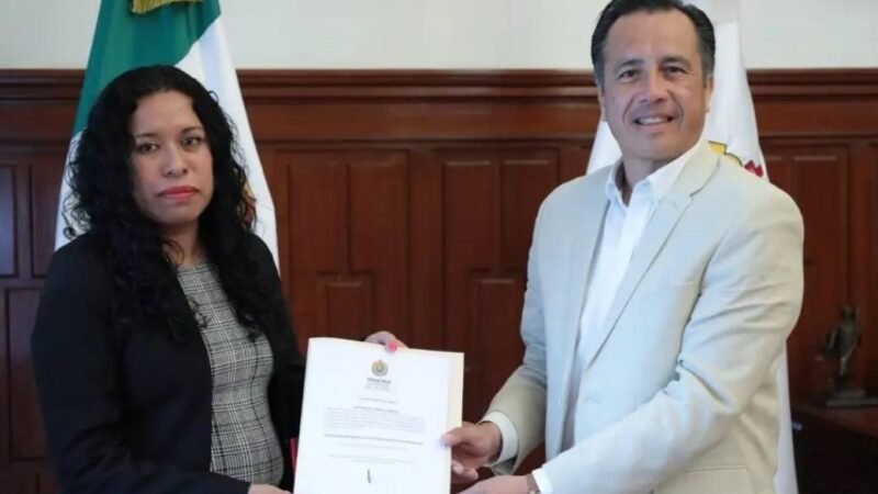 RENUNCIA SUBSECRETARIO DE SEFIPLAN