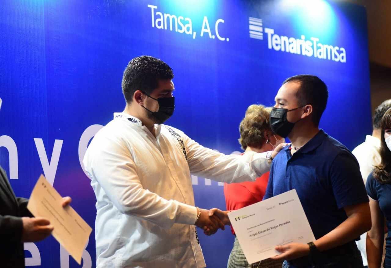 ZENYAZEN RECONOCE RESPALDO Y COOPERACIÓN DE TENARISTAMSA CON LA EDUCACIÓN