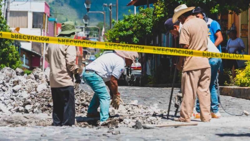 REPARAN CALLES DE COSCOMATEPEC
